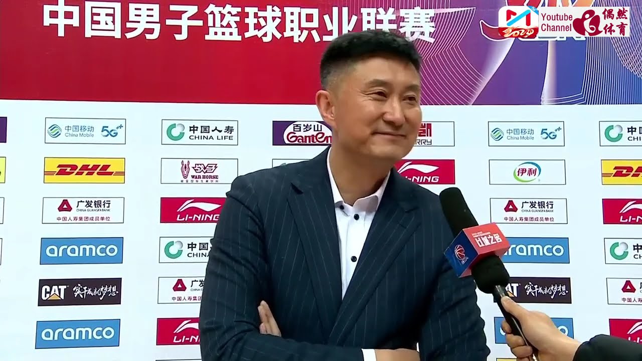 且在关键比
